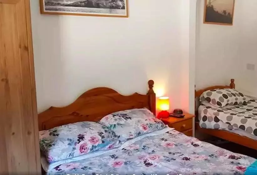 ベッドアンドブレックファースト Ottleys Guest House