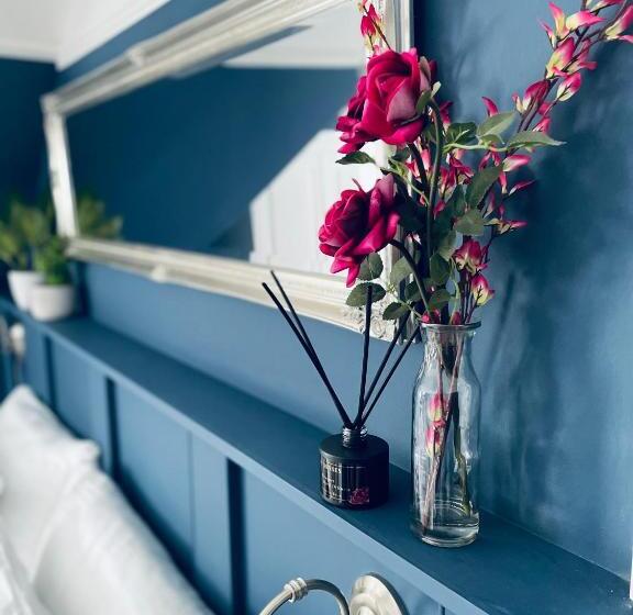 مبيت وإفطار The Limes