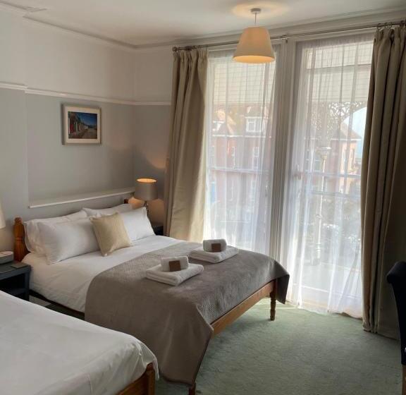 مبيت وإفطار The Limes