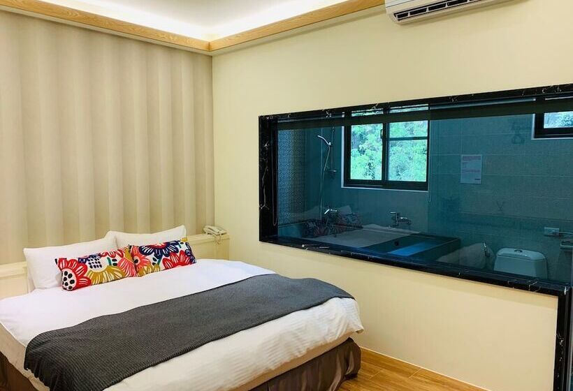 تختخواب و صبحانه 日月潭沅居民宿 Yuan Ju Boutique