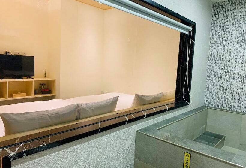 تختخواب و صبحانه 日月潭沅居民宿 Yuan Ju Boutique