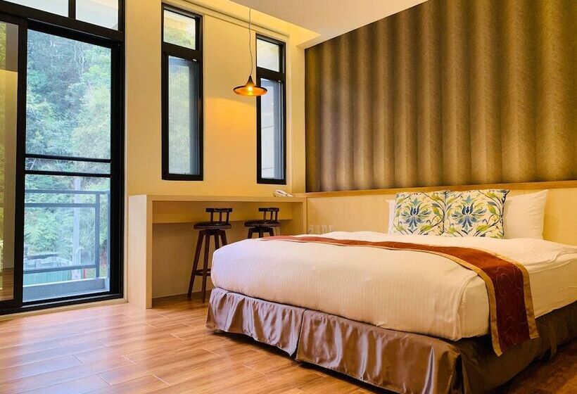 تختخواب و صبحانه 日月潭沅居民宿 Yuan Ju Boutique