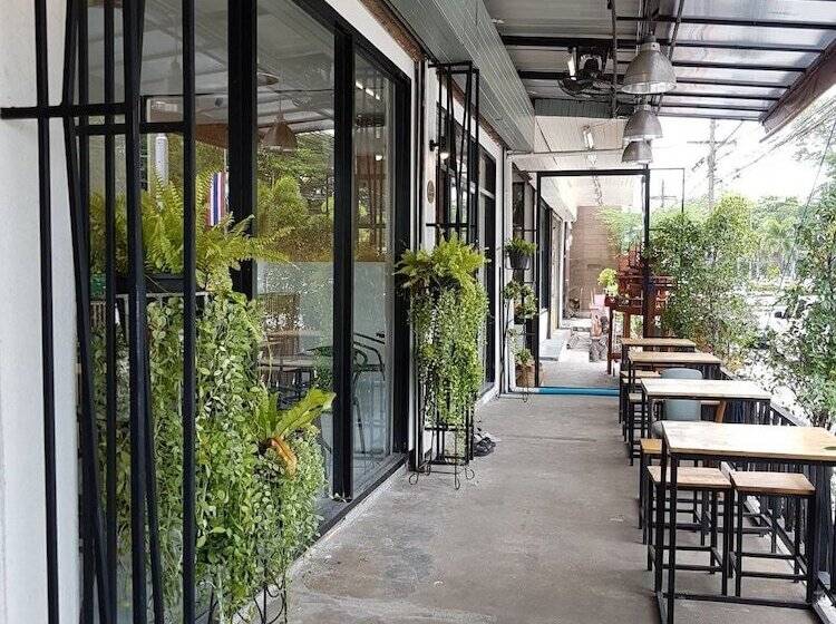 Chan Backpacker Hostel