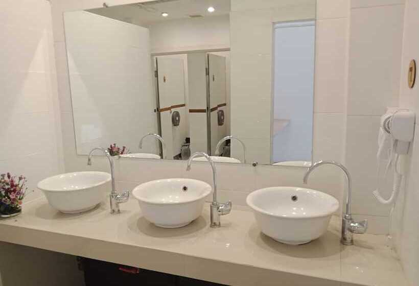 Chan Backpacker Hostel