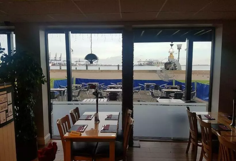Hostelli The Shipwreck Loft