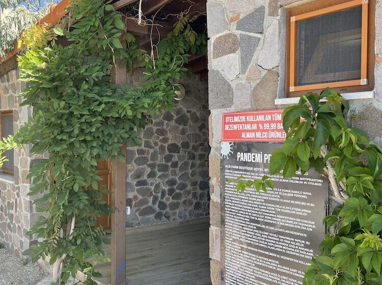 ホテル Assos Villa Natura