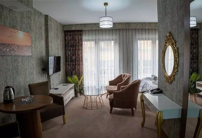 هتل My Palace Rooms