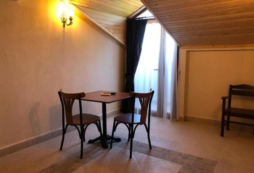 Hotel Dalyan Nehir Suit