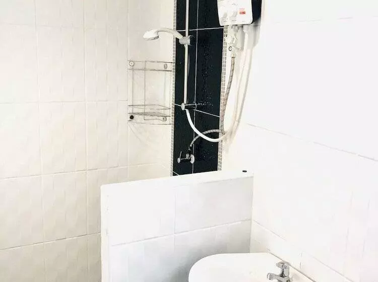 هتل S2 At Uthai Uthaithani