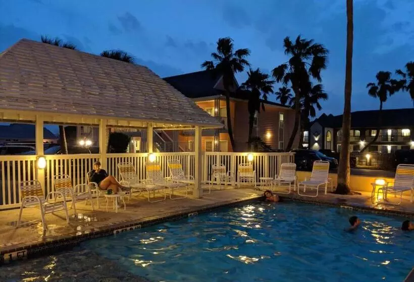 ホテル Seashell Village Resort Near The Beach With Kitchens