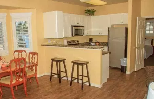 ホテル Seashell Village Resort Near The Beach With Kitchens