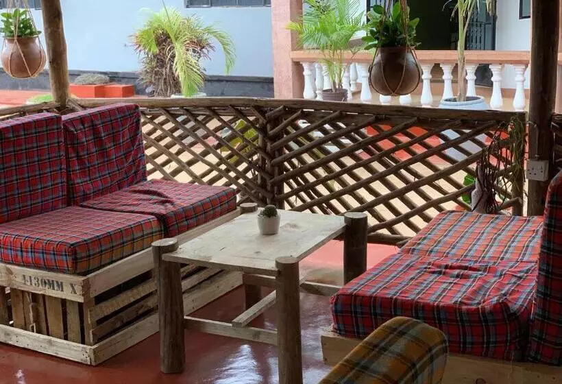 هتل The Better Inn