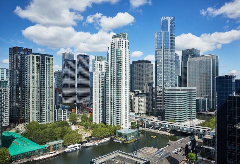 Отель Ark Canary Wharf