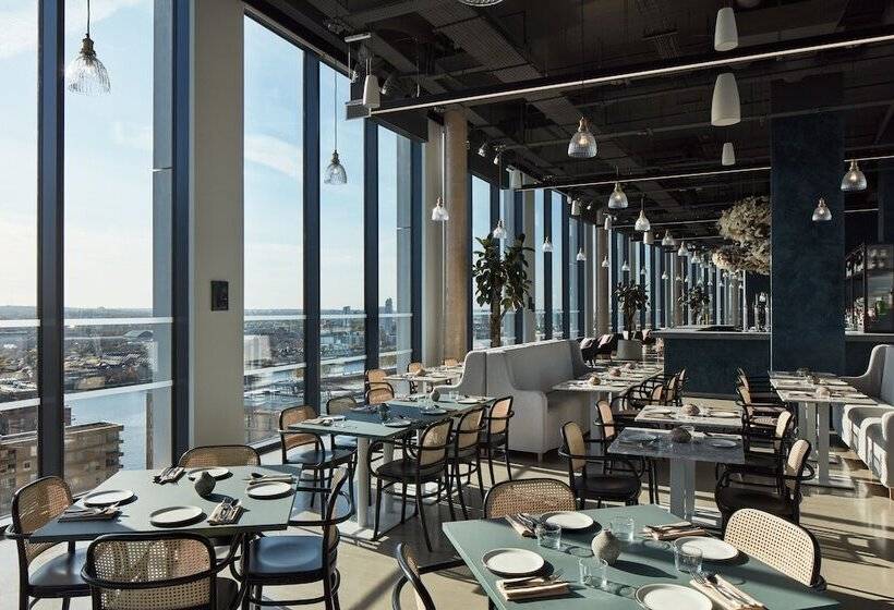 Отель Ark Canary Wharf