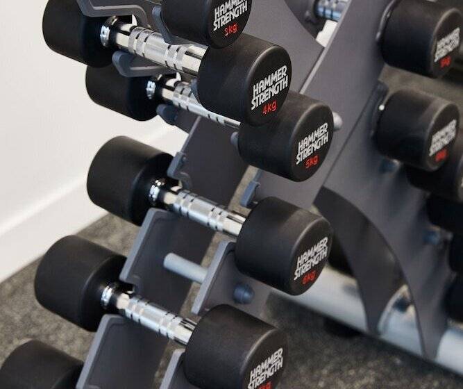 Отель Ark Canary Wharf