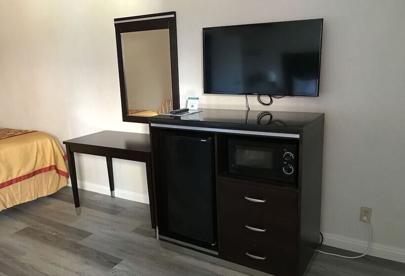 مُتل Manhattan Inn & Suites