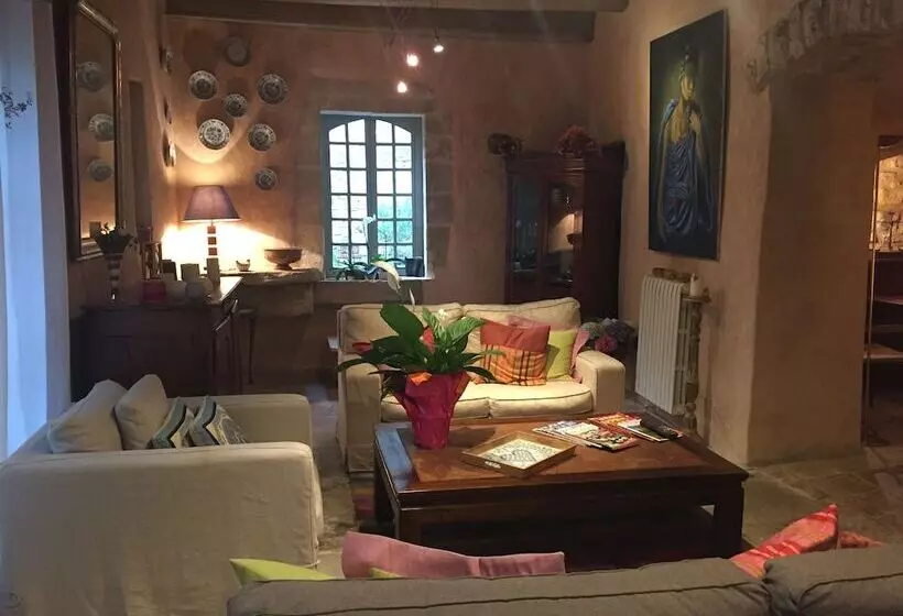 Majatalo Maison Des Lauriers