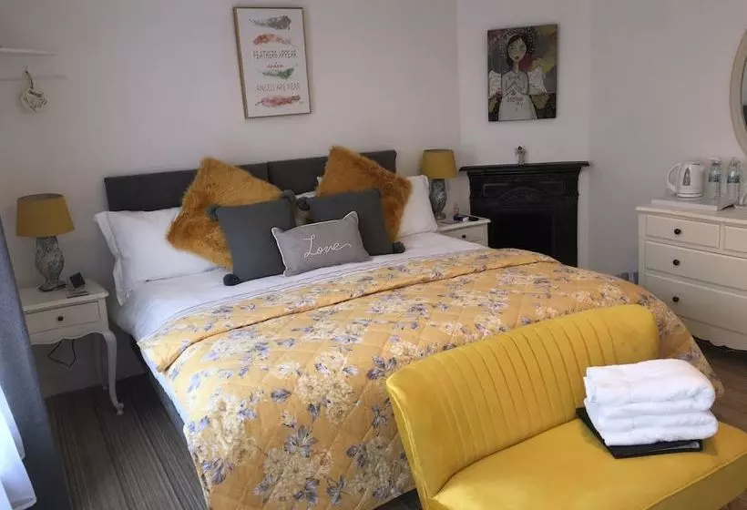 Aamiaismajoitus (B&B) Abbots Leigh