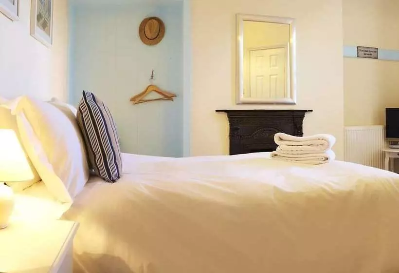 Aamiaismajoitus (B&B) Abbots Leigh