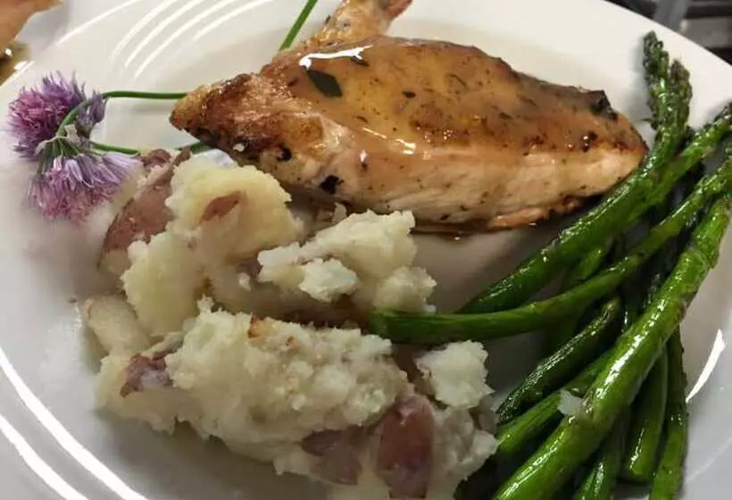 Aamiaismajoitus (B&B) 1824 House