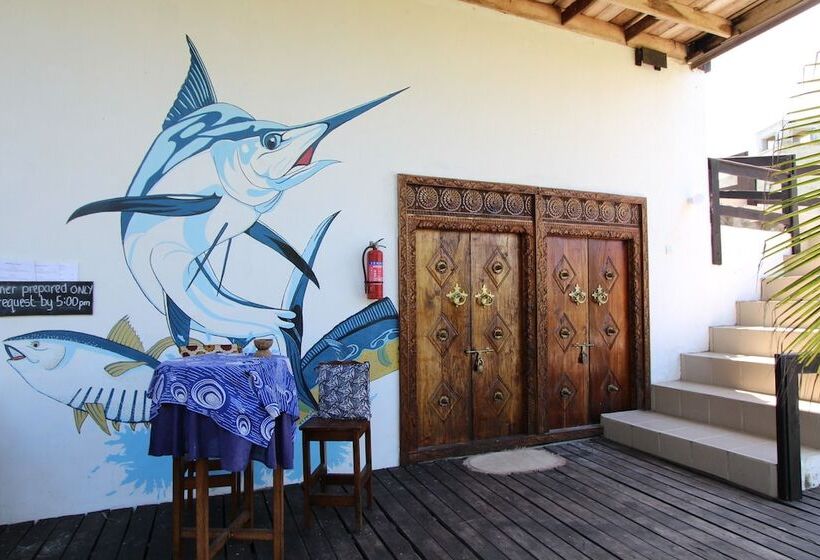 Bed and Breakfast Game Fish Lodge