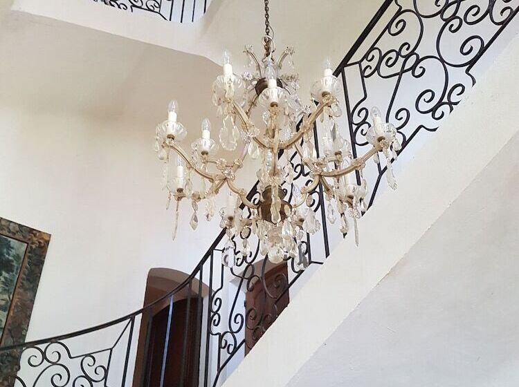 تختخواب و صبحانه La Bastide De L Adrech