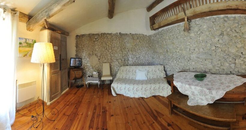 تختخواب و صبحانه La Bastide De L Adrech