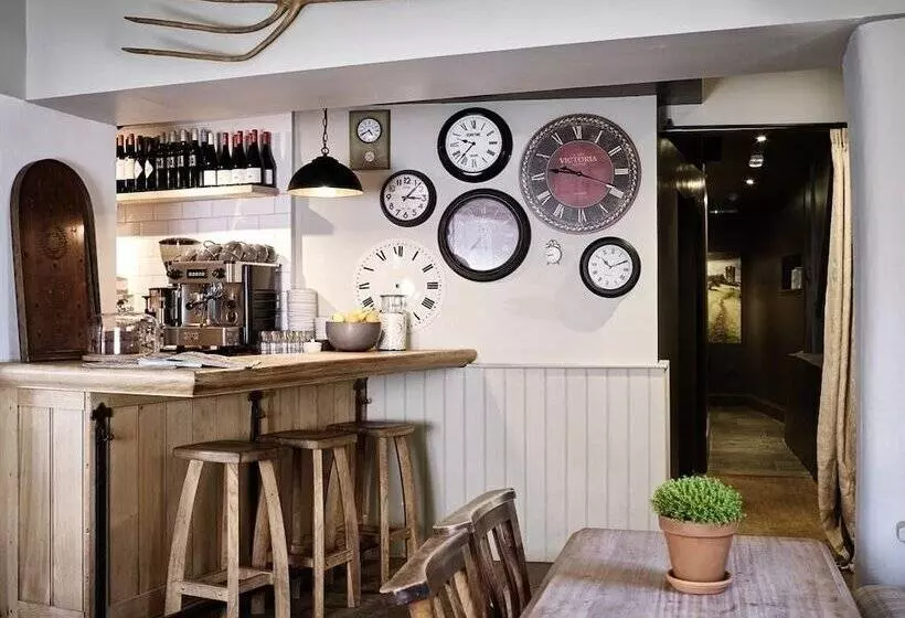 Hostelli The Masons Arms