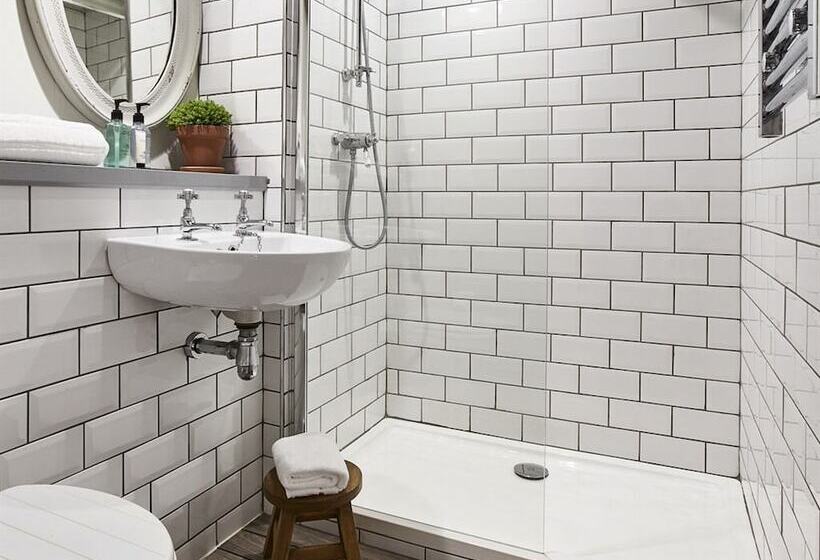 Hostal The Masons Arms