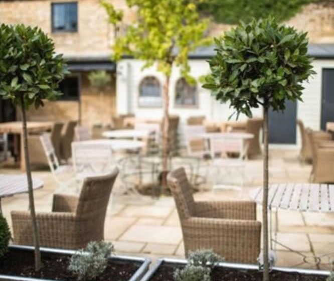 Hostal The Porch House