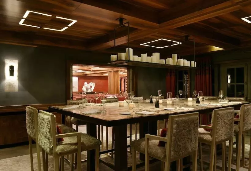 ホテル Cheval Blanc Courchevel