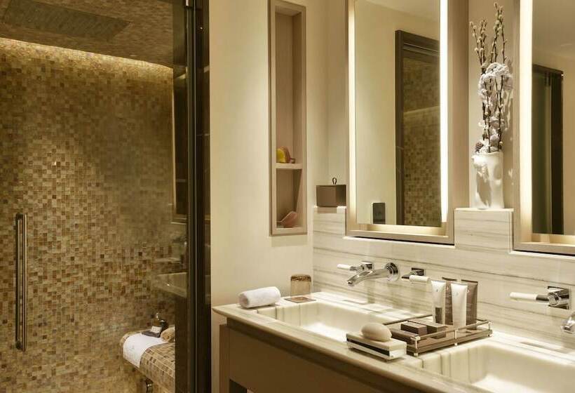 בית מלון כפרי Cheval Blanc Courchevel