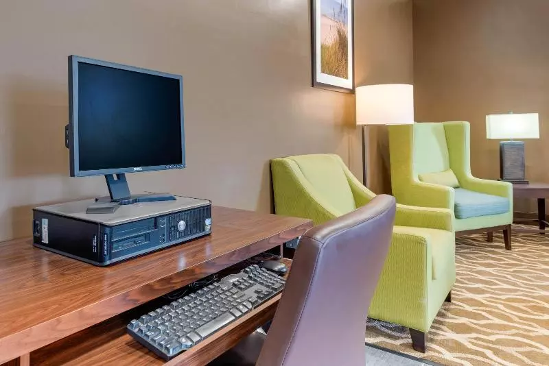 ホテル Comfort Inn & Suites