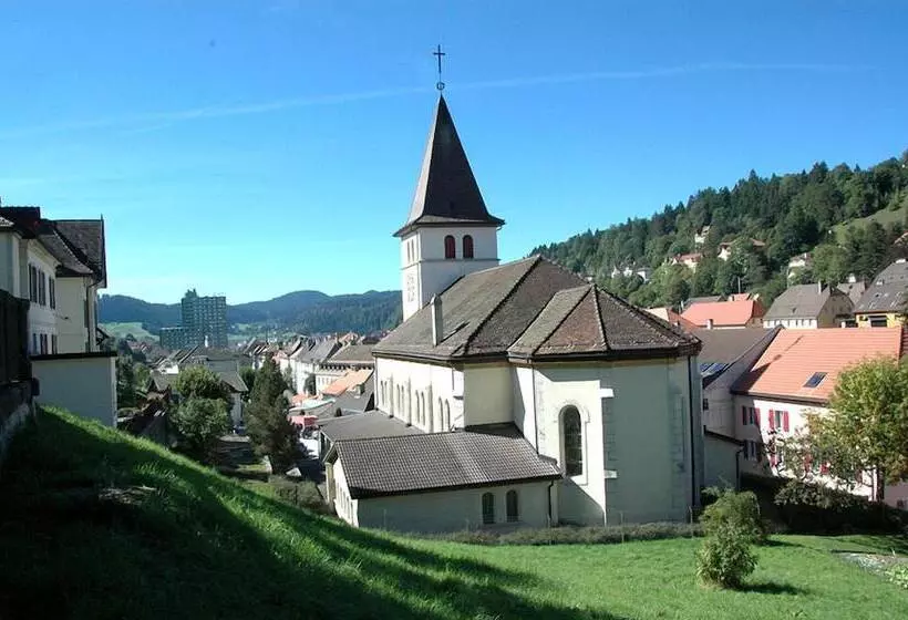 Hotelli Fleur De Lis