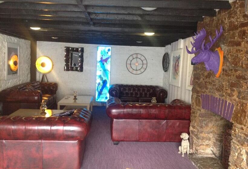 Hotel Smugglers Haunt