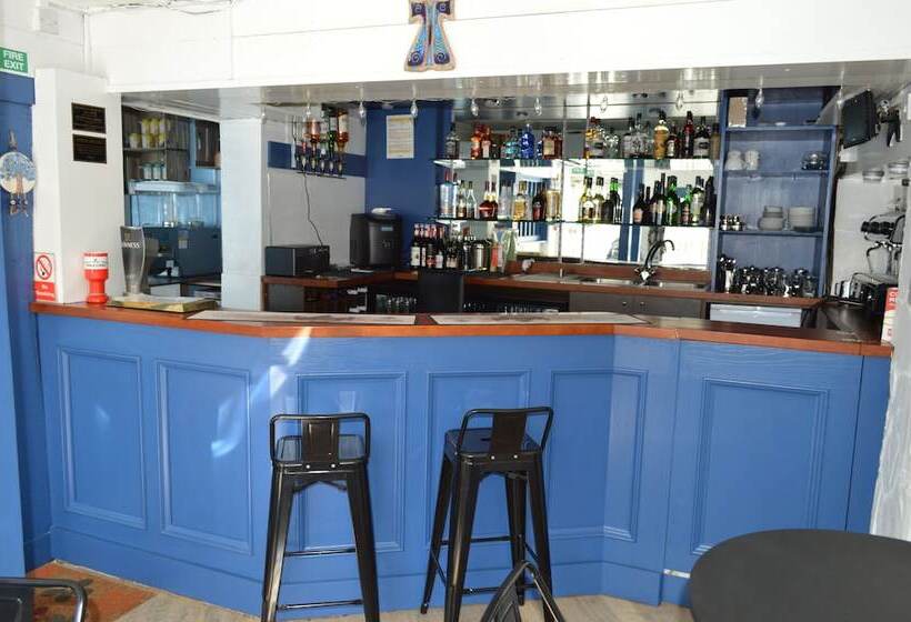 Hotel Smugglers Haunt