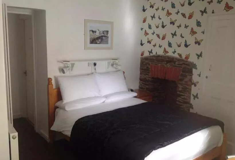 Hotel Smugglers Haunt