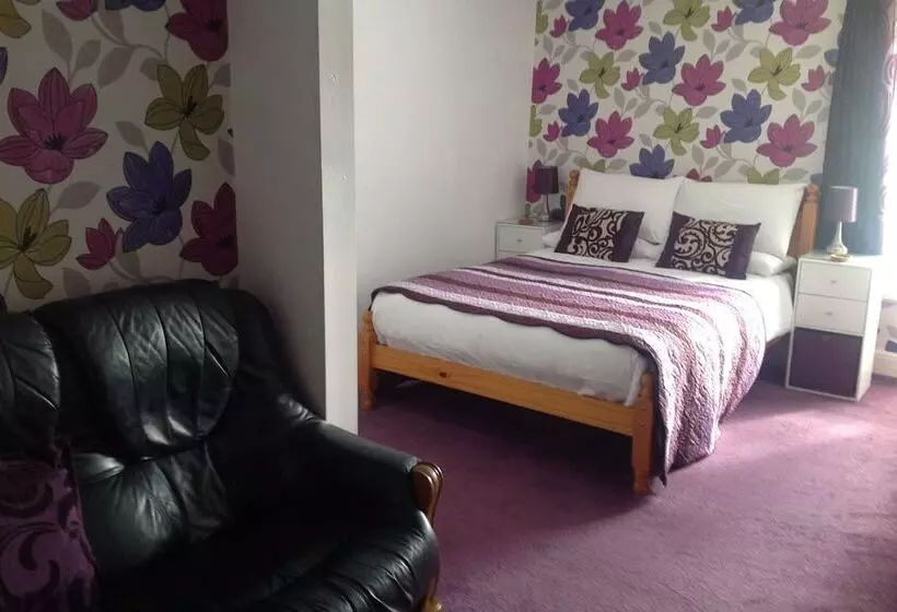 Hotel Smugglers Haunt