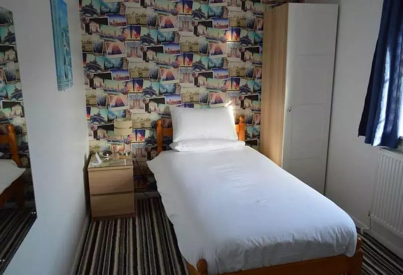 Hotel Smugglers Haunt