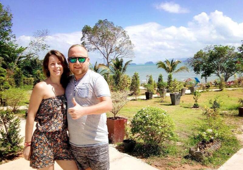 בית מלון כפרי Sunrise Beach Koh Yao Resort