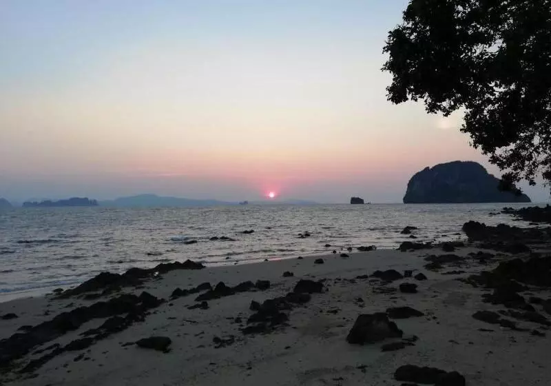 Hotelli Sunrise Beach Koh Yao Resort