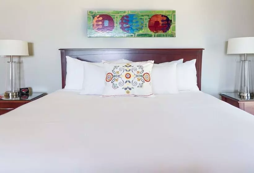 Hotelli Whale Cove Inn