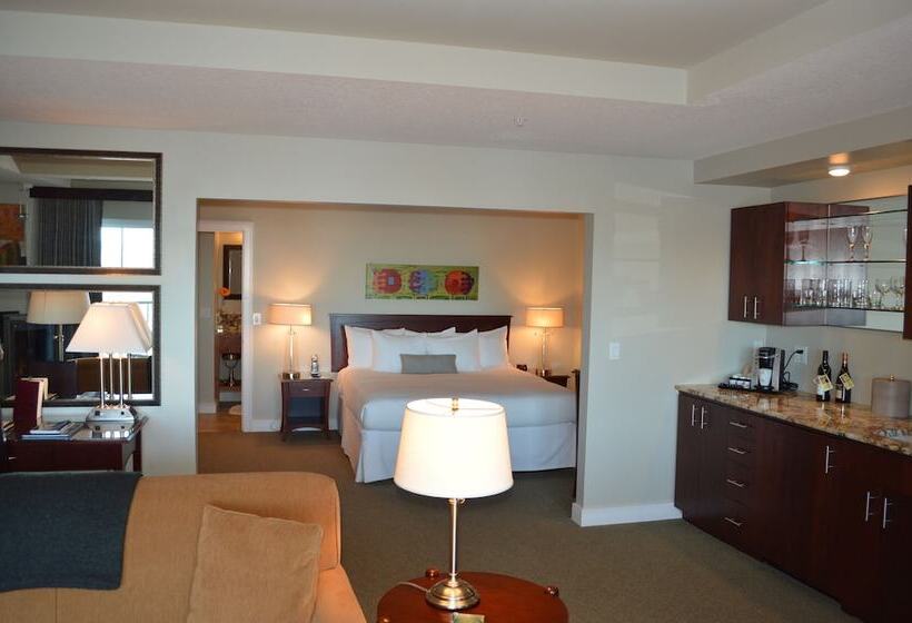 Hotel Whale Cove Inn