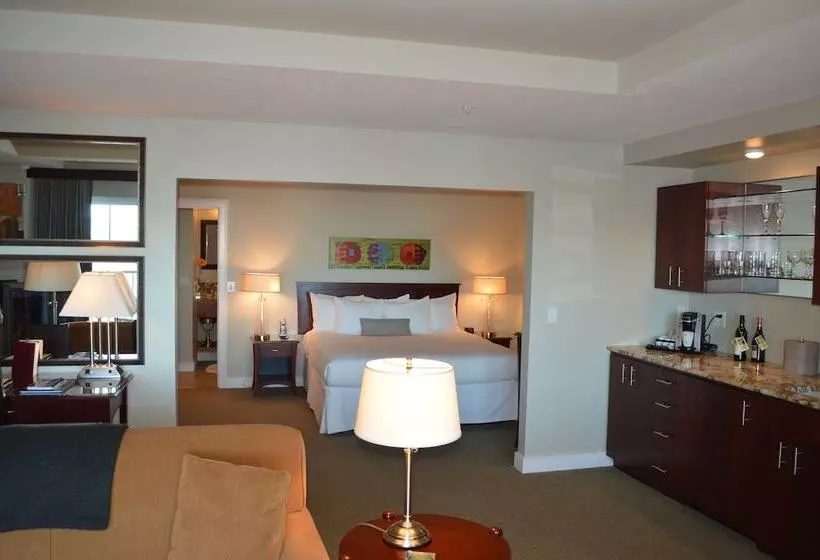 Hotelli Whale Cove Inn