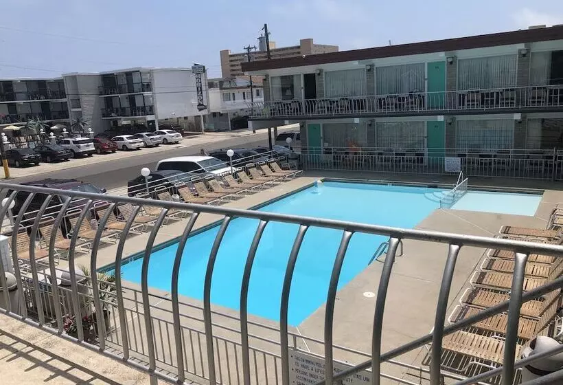 Panoramic Motel & Apartments