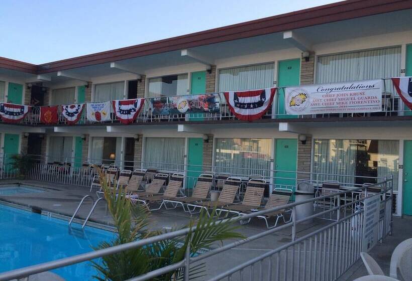 Panoramic Motel & Apartments