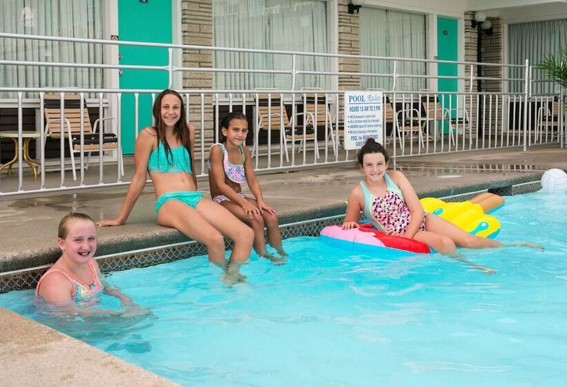 Panoramic Motel & Apartments