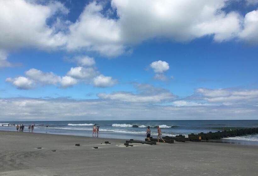 Panoramic Motel & Apartments