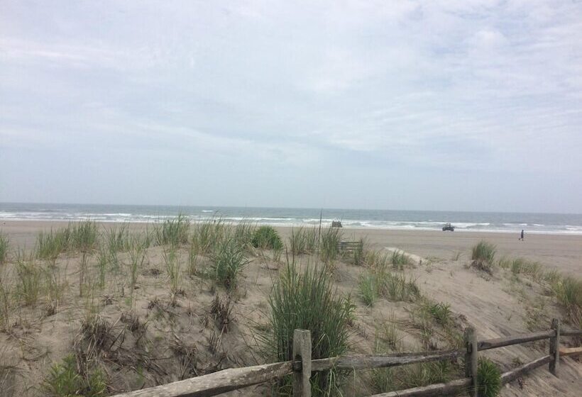 Panoramic Motel & Apartments