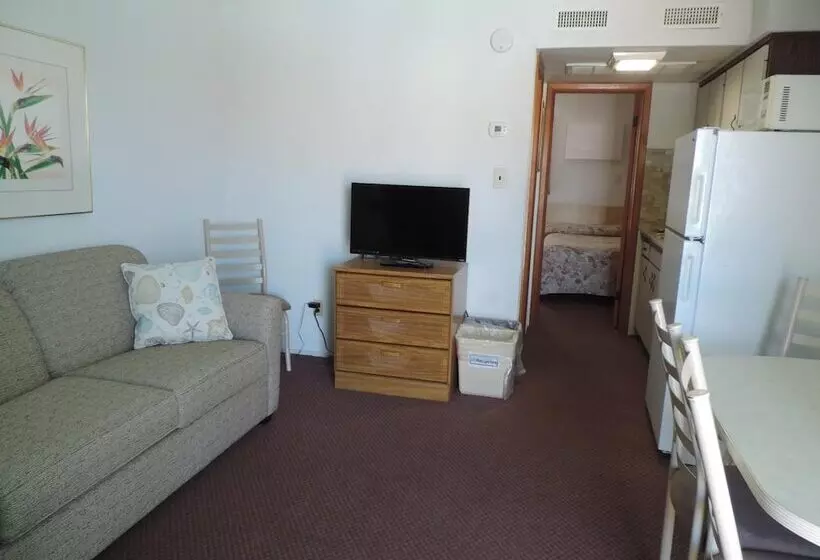 Panoramic Motel & Apartments